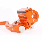 Bomba de freno radial BERINGER Aerotec Ø17,5mm con depósito integrado y maneta tipo 2. Máxima potencia, tacto progresivo y rendimiento Racing para motos de alto nivel.