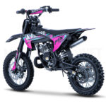 Pitbike infantil Minicross 50cc 2T AC llantas 14/12 rosa. Estable, segura y perfecta para iniciación off-road. Diseño AllPro moderno y divertido.